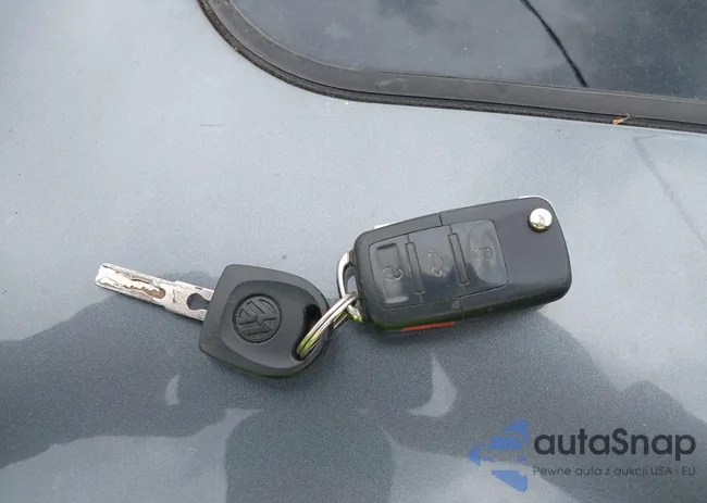 3VWRZ7AJXAM018241: 42340703