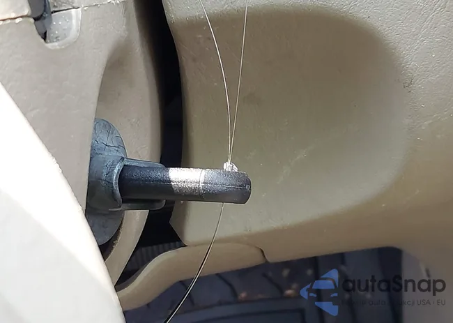 1FMYU04135KA96157: 42339869