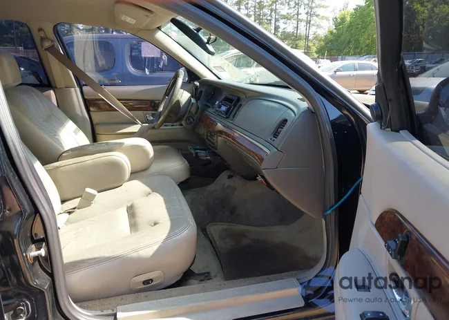 2MEHM75V69X614018: 42339897