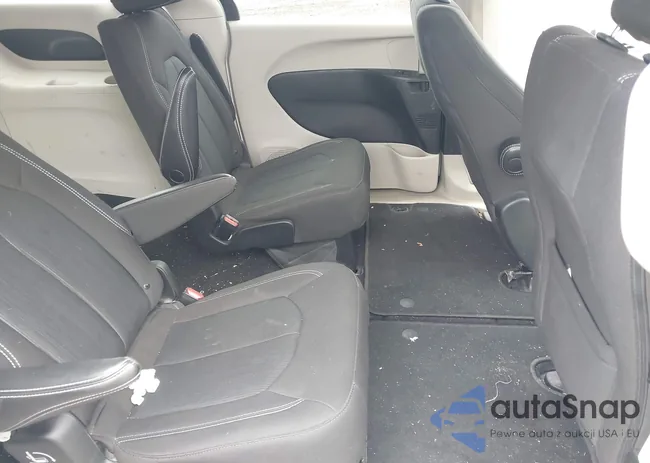 2C4RC1CGXNR102738: 42340024