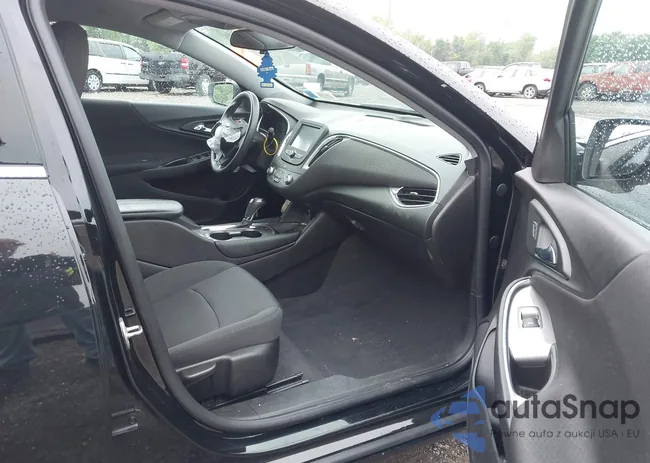 1G1ZE5ST8HF114231: 42340100