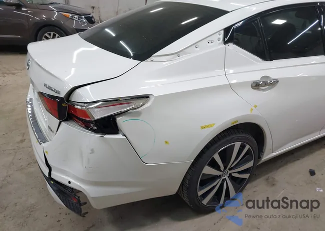 1N4BL4FW1NN317949: 42341146