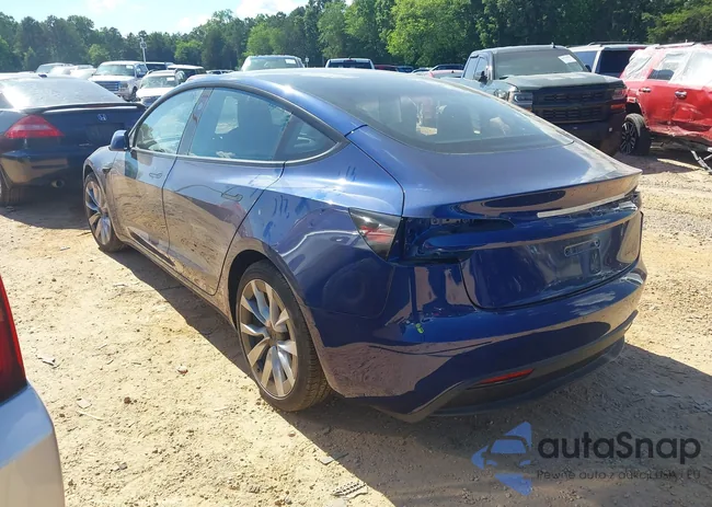 5YJ3E1EB3RF768097: 42341388