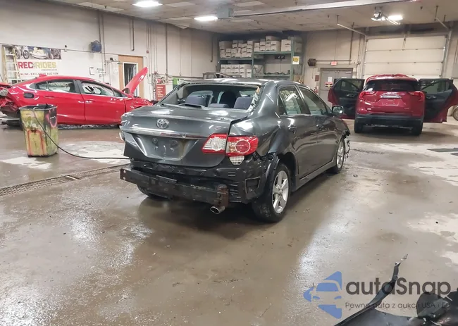 2T1BU4EE9BC647725: 42340756