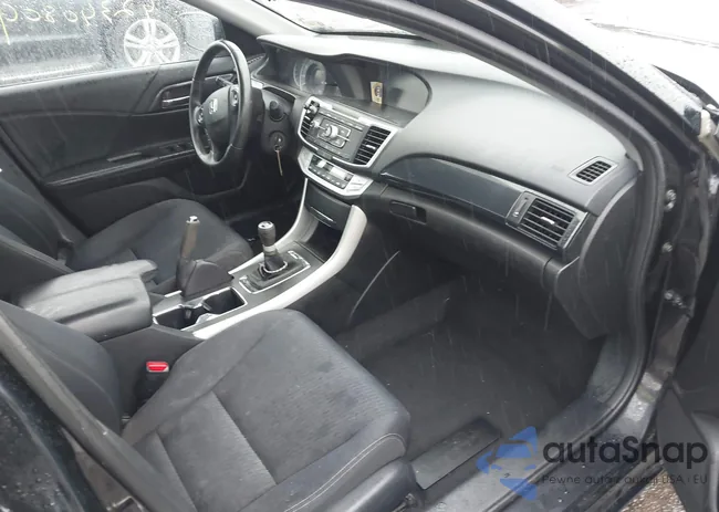 1HGCR2E50FA070461: 42340809