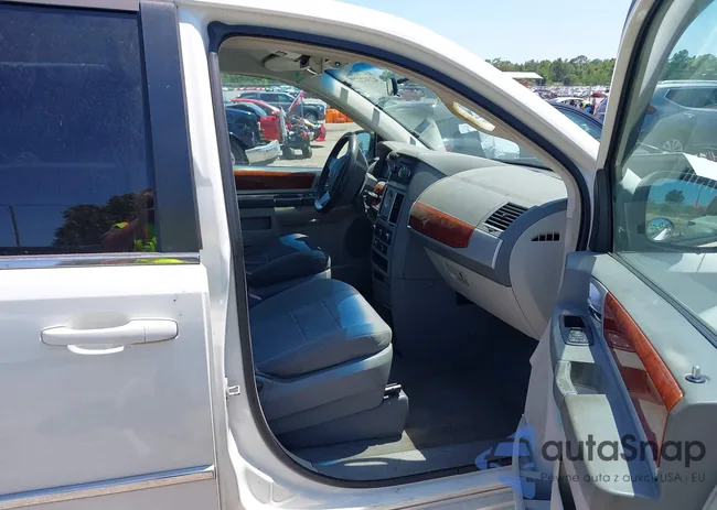 2A8HR541X9R584881: 42342227