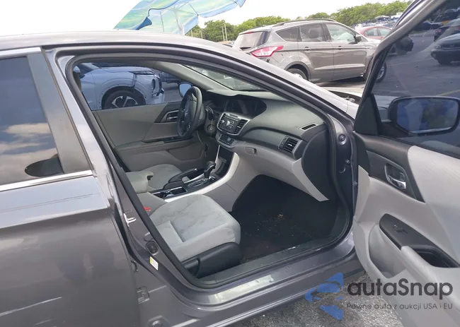 1HGCR2F31FA199595: 42342285