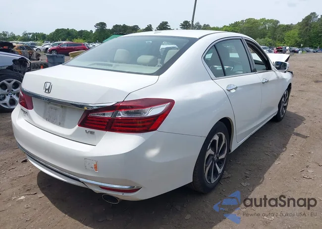 1HGCR3F8XHA001004: 42342326