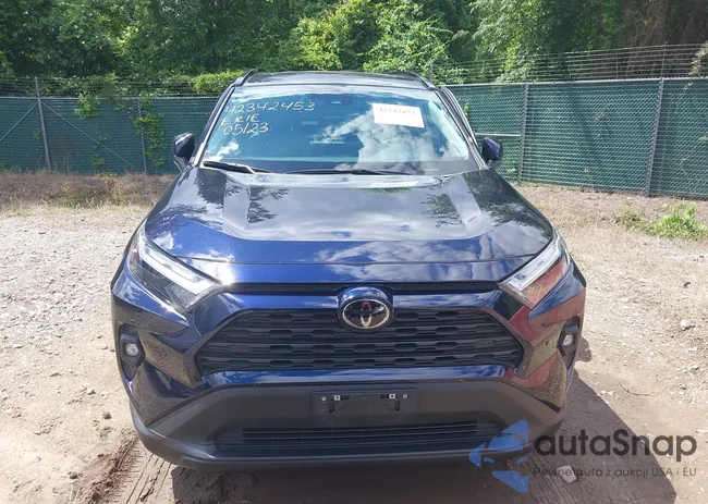 2T3A1RFV4RW411404: 42342453