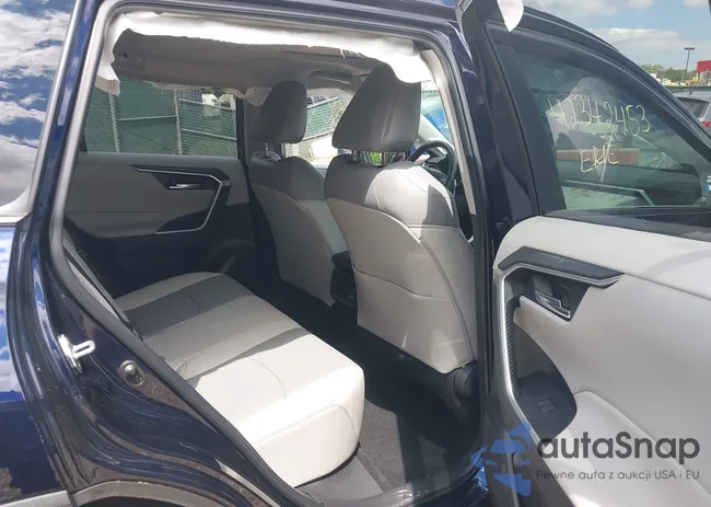 2T3A1RFV4RW411404: 42342453