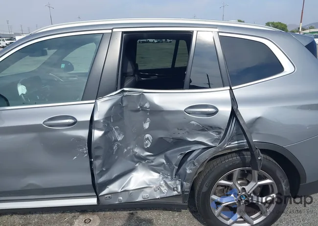 5UX43DP00P9N81476: 42342525