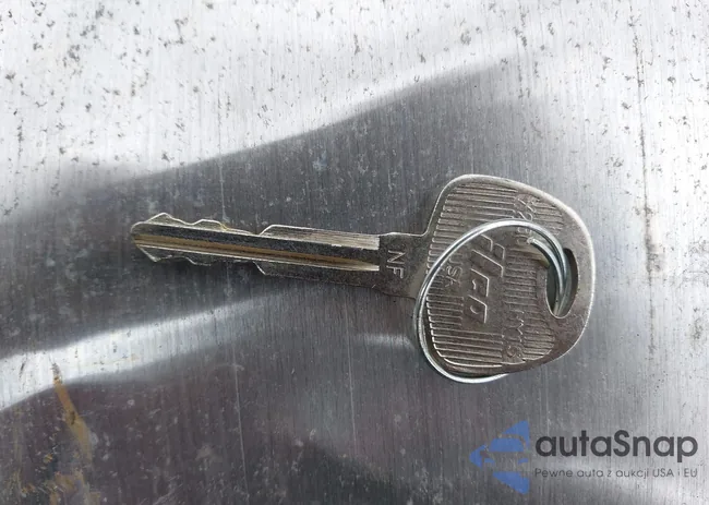 KM8NU73C68U077500: 42341817