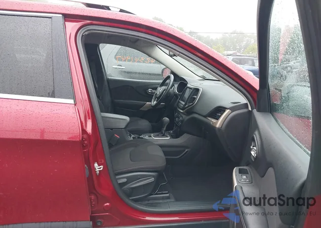 1C4PJMCS3HW635934: 42341947