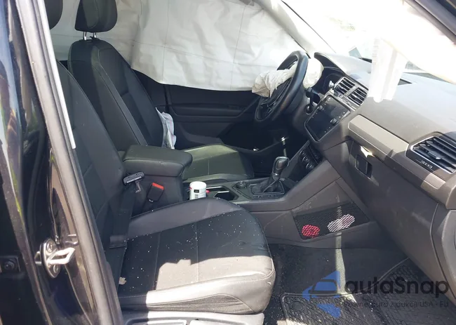 3VV2B7AX1KM083608: 42343384