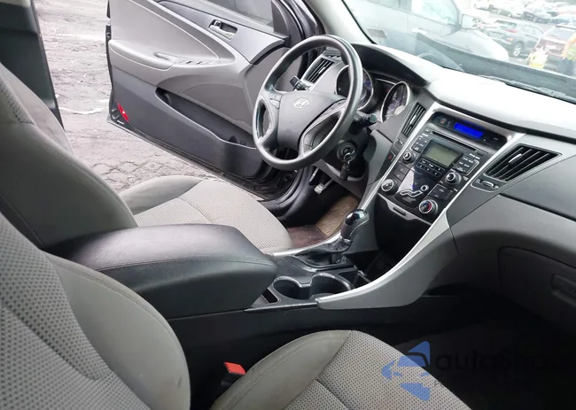 5NPEB4AC0BH221961: 42343524