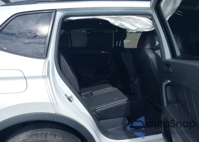 3VV4B7AX5NM090056: 42345355