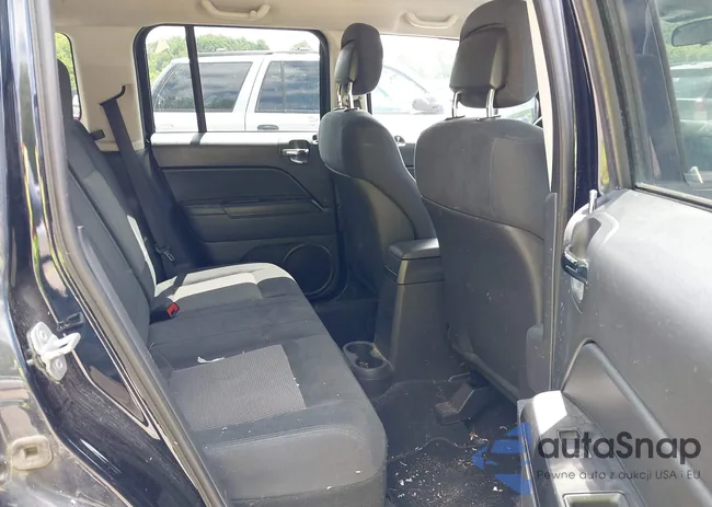 1J4NF1GB0BD181897: 42345369