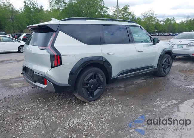 KNDAEFS59R6033333: 42345512