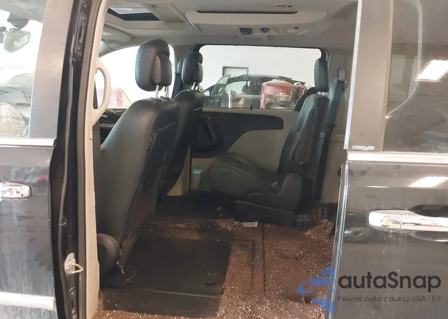 2C4RC1CG7DR818365: 42345618