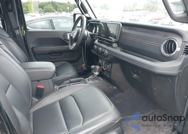 1C4PJXEN0RW105639: 42345724