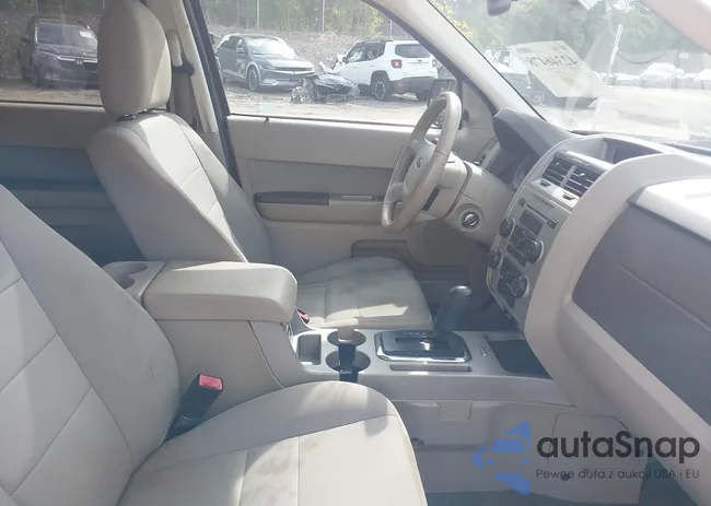 1FMCU9D70BKB69077: 42346478