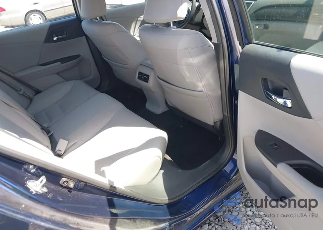 1HGCR2F84FA176131: 42345845