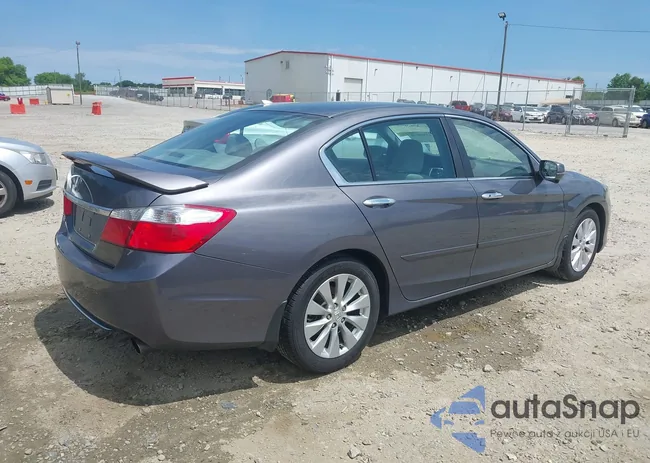 1HGCR2F79DA029761: 42345850