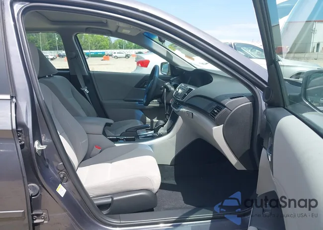 1HGCR2F79DA029761: 42345850