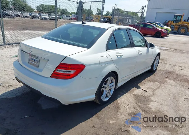 WDDGF4HB3CA602017: 42345868