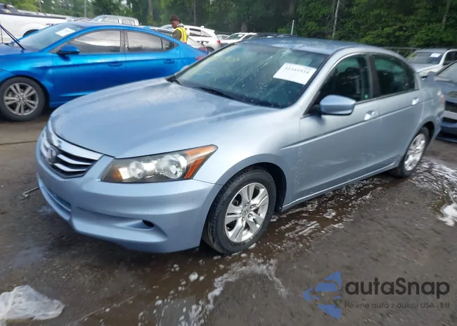 1HGCP2F34BA083310: 42345928