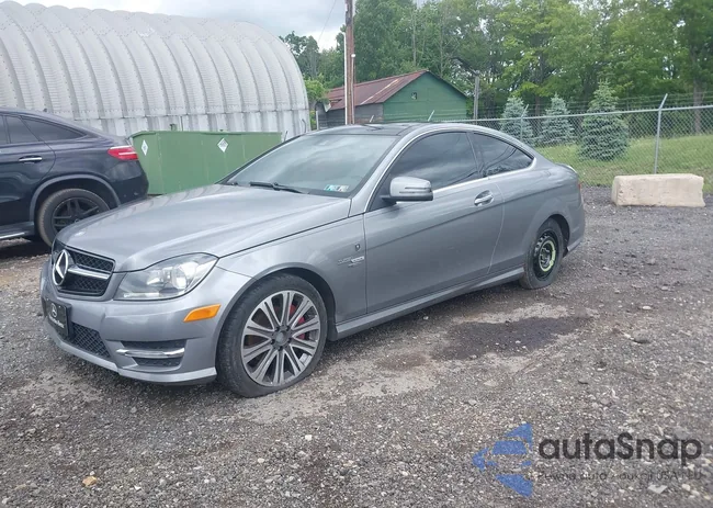 WDDGJ4HB5CF745892: 42347608