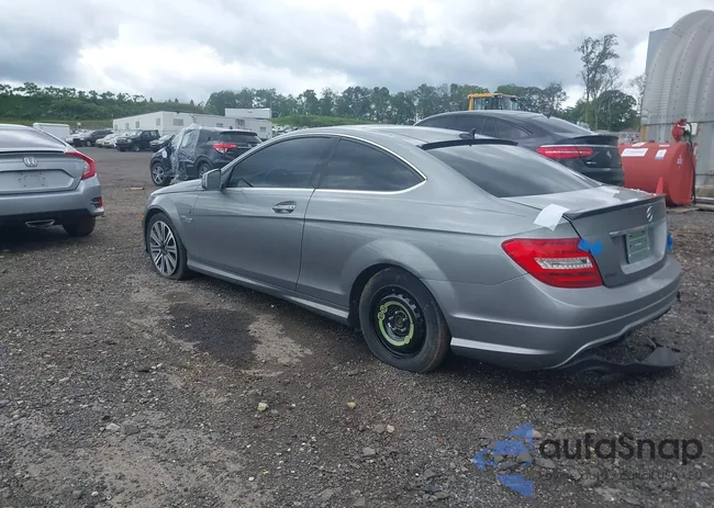 WDDGJ4HB5CF745892: 42347608