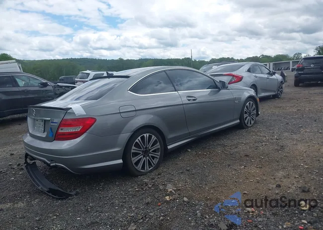 WDDGJ4HB5CF745892: 42347608