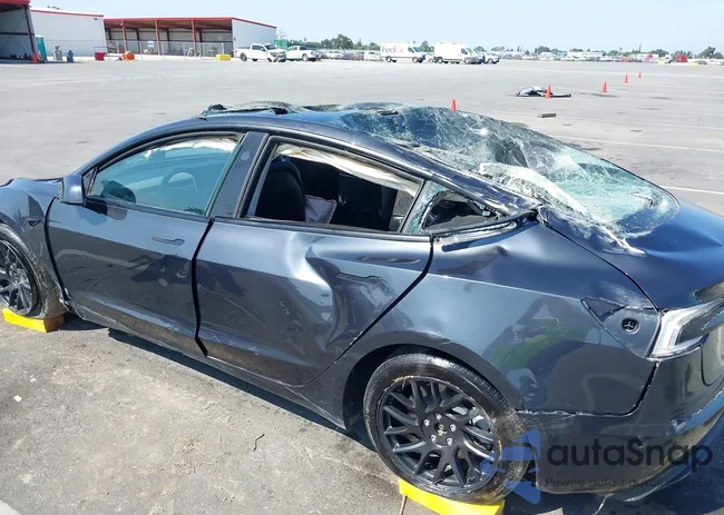 5YJ3E1EB8RF732423: 42347707