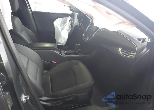 1G1ZB5ST6JF213824: 42347024