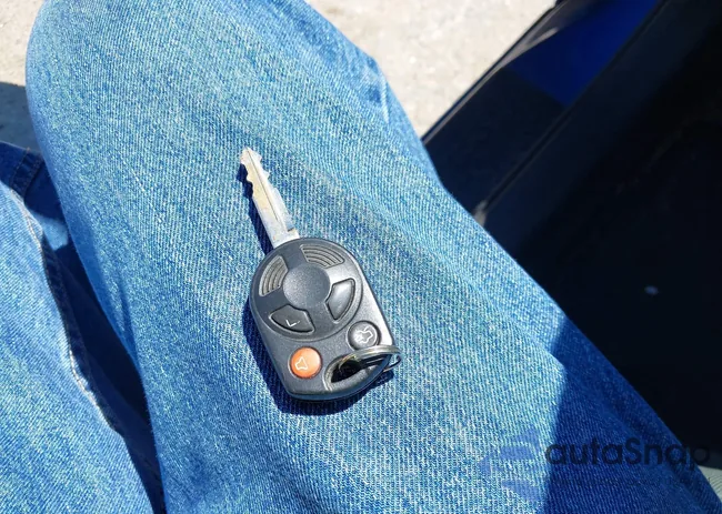 3FAHP0HG4CR276627: 42348303