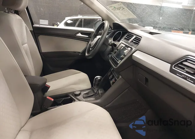 3VV0B7AX4LM117114: 42348337