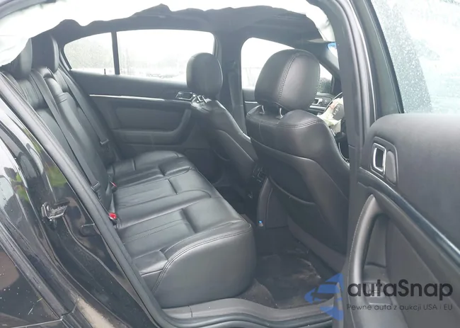 1LNHL9DK0EG610145: 42348345