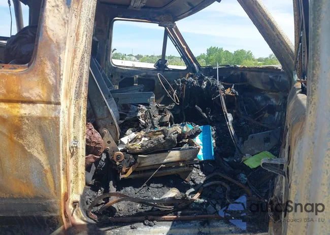 1FTHX26M2KKA55271: 42348498