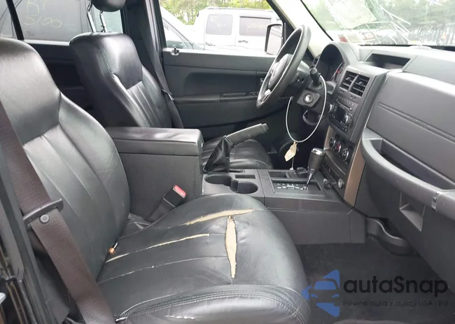 1C4PJMAK8CW204405: 42348501