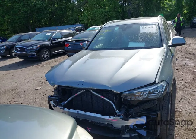 5UX53DP09R9U54829: 42347838