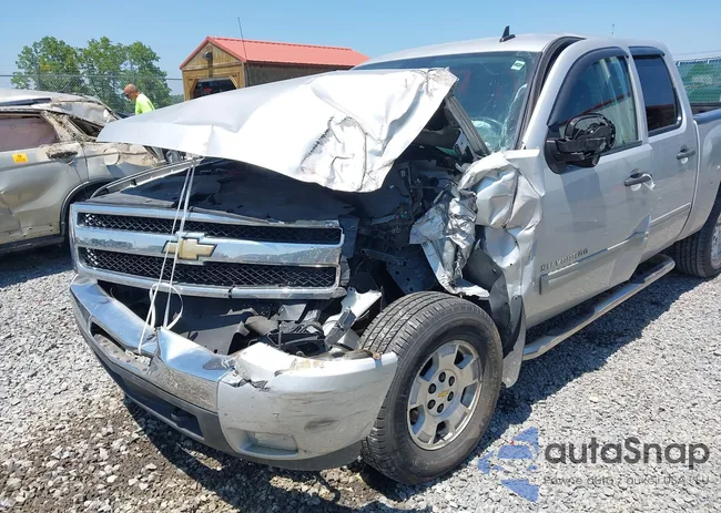 1GCPKSE36BF152033: 42347928