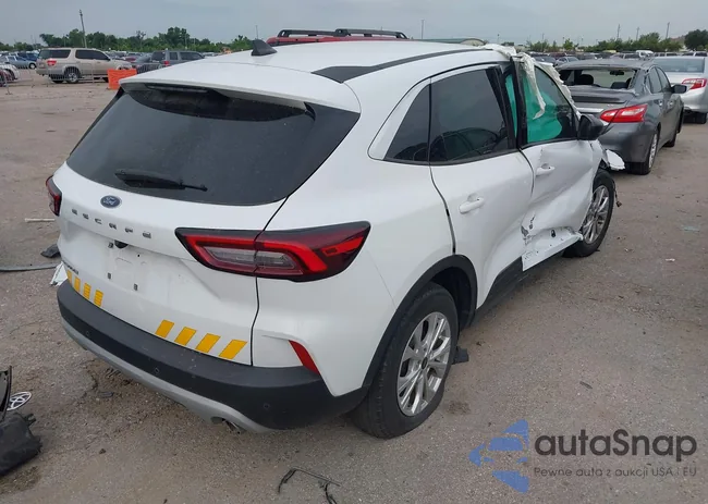 1FMCU0GN8PUA26329: 42347945