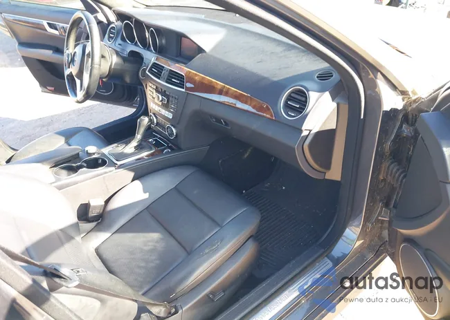 WDDGF4HB1DR262921: 42347986