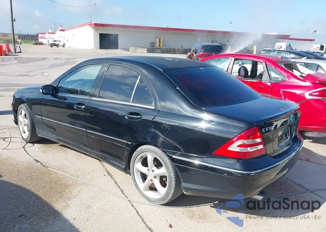 WDBRF40J25A727064: 42348014