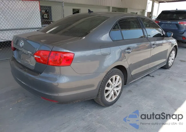 3VWD17AJXEM315517: 42348053