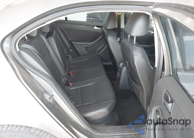 3VWD17AJXEM315517: 42348053