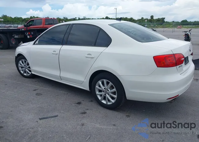 3VWDX7AJXCM303265: 42348068