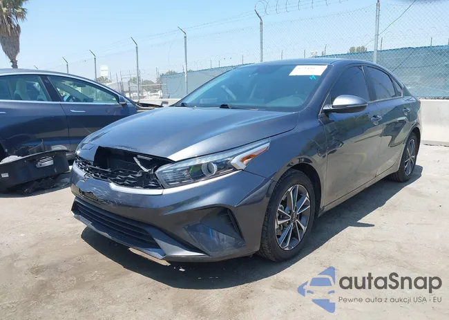 3KPF24AD7PE527662: 42349625