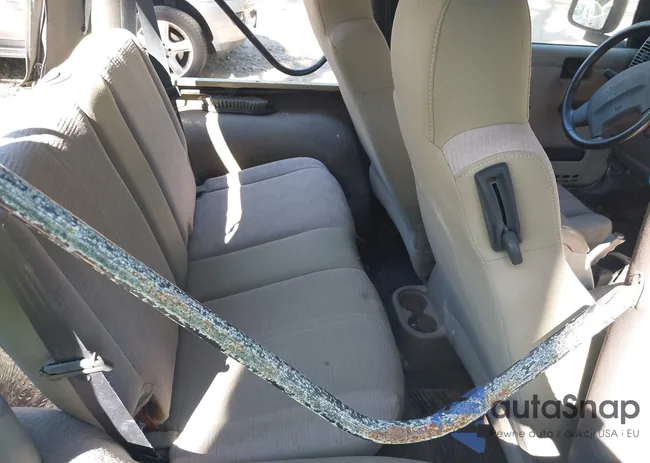 1J4FA49S13P313180: 42349673